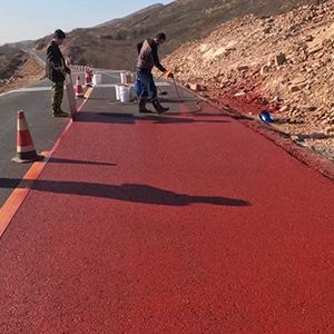 尖山一是彩钢瓦喷漆翻新，地面喷涂